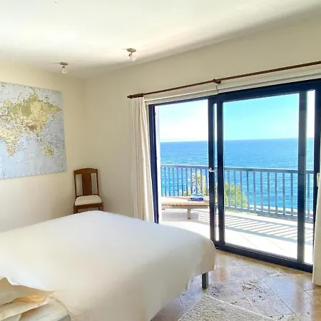 Vila Seafront Puerto Calero