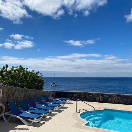 Villa Seafront Puerto Calero